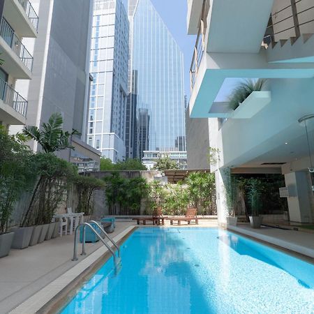 Journeyhub Sukhumvit 26, Bangkok - Formerly St James Hotel Экстерьер фото